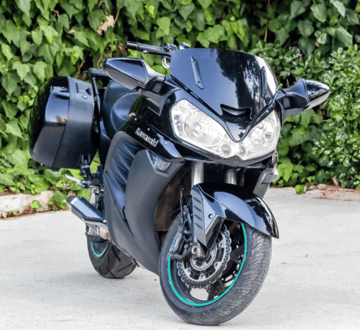 
								2010 Kawasaki 1400GTR ABS full									